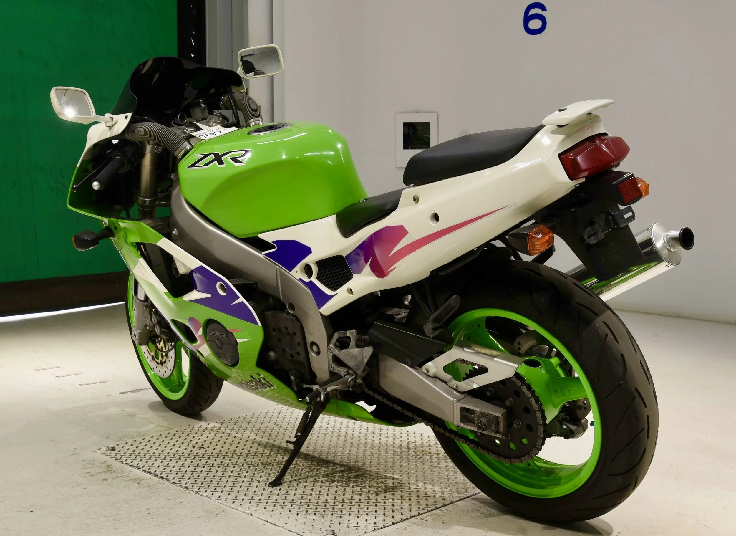 Moto2 Imports